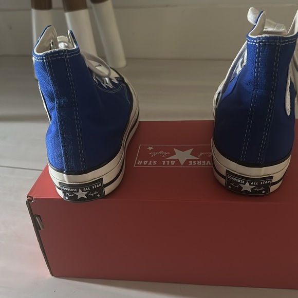 Converse Blue High-Top Sneakers Classic Canvas Design - Picture 2 of 5
